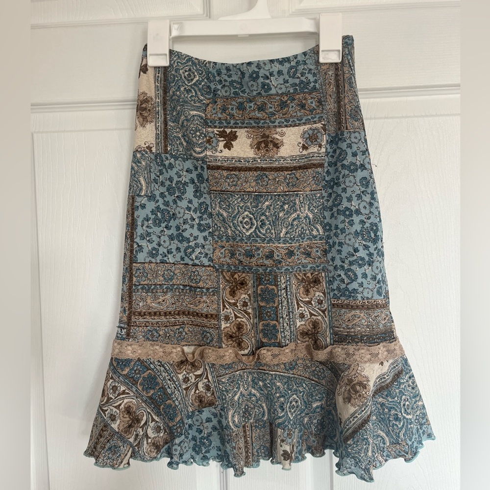 vintage flowy above the knee/midi skirt size small